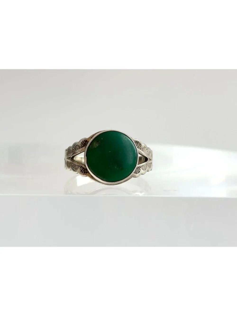 Green Turquoise Cabochon Inlaid Sterling Silver 925 Vintage Ring - sz 5.25